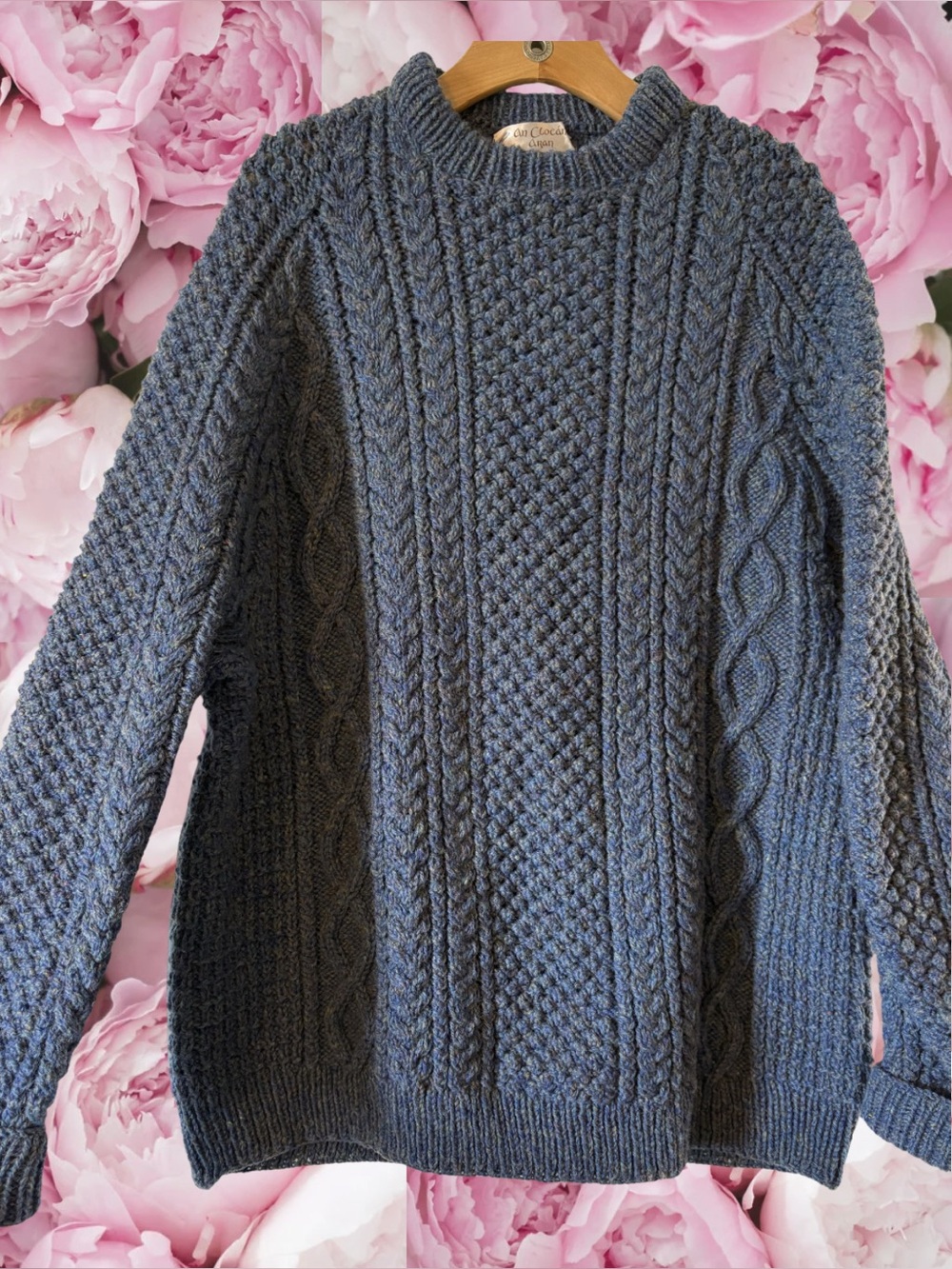 An Clocan Aran Knitwear Sweater Irish Cozy Cottagecore Cabin